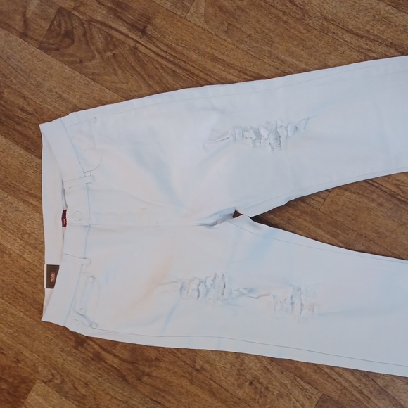 New! With tags Ling's Fashion white Jeans capris size 15/16 - Picture 2 of 11